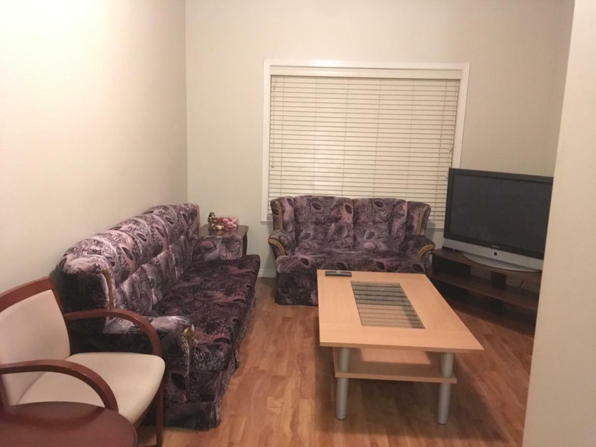 Decent Location Home Σάρρεϋ Εξωτερικό φωτογραφία